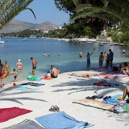 By The Sea - 10342 トロギール