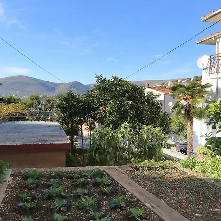 By The Sea - 10342 * تروغير