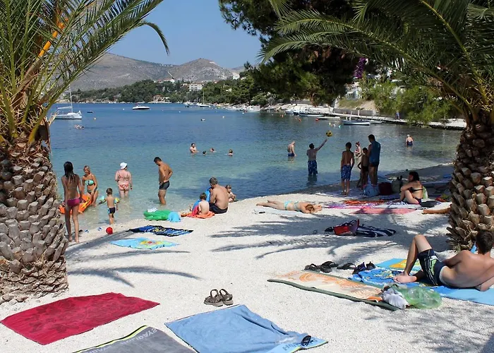 By The Sea - 10342 Trogir