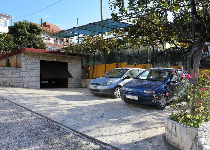 Appartement By The Sea - 10342 Trogir