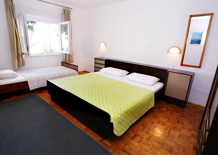 Appartement By The Sea - 10342